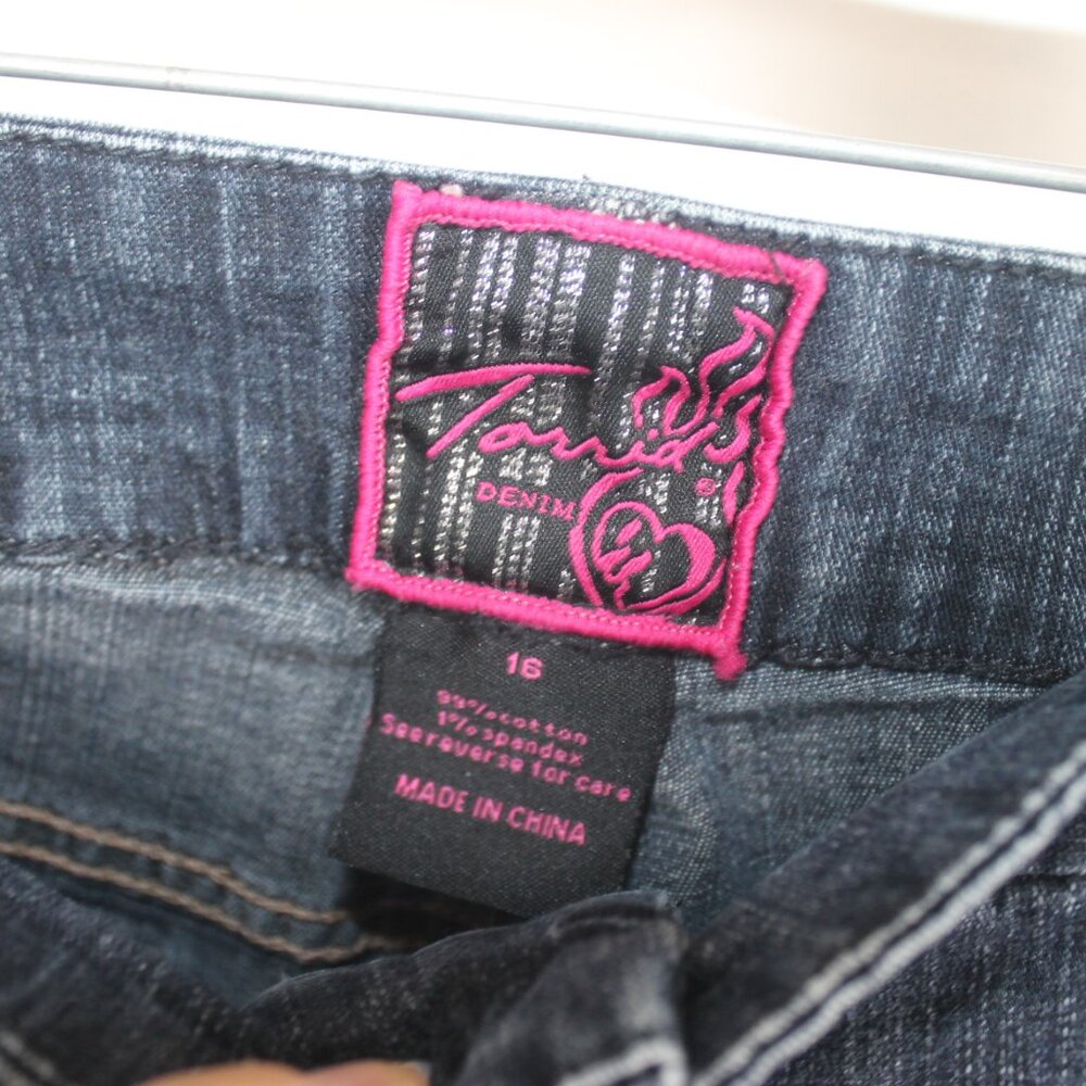 TORRID Denim Jeans Woman Size 16 Dark Blue Boot cut 5 Pocket Design Stretch - Picture 5 of 10